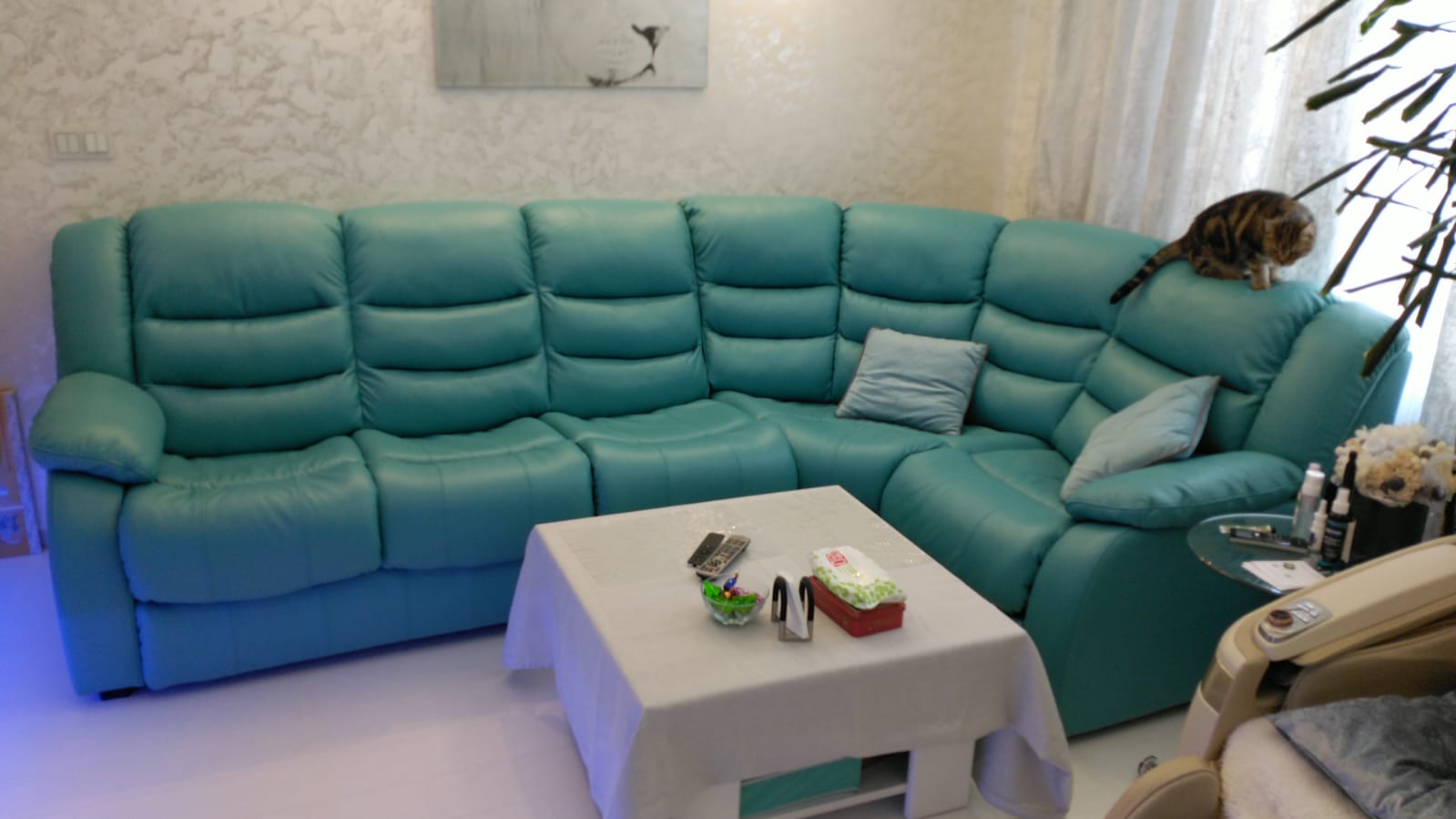 Перетяжка дивана на дому. Жуковка